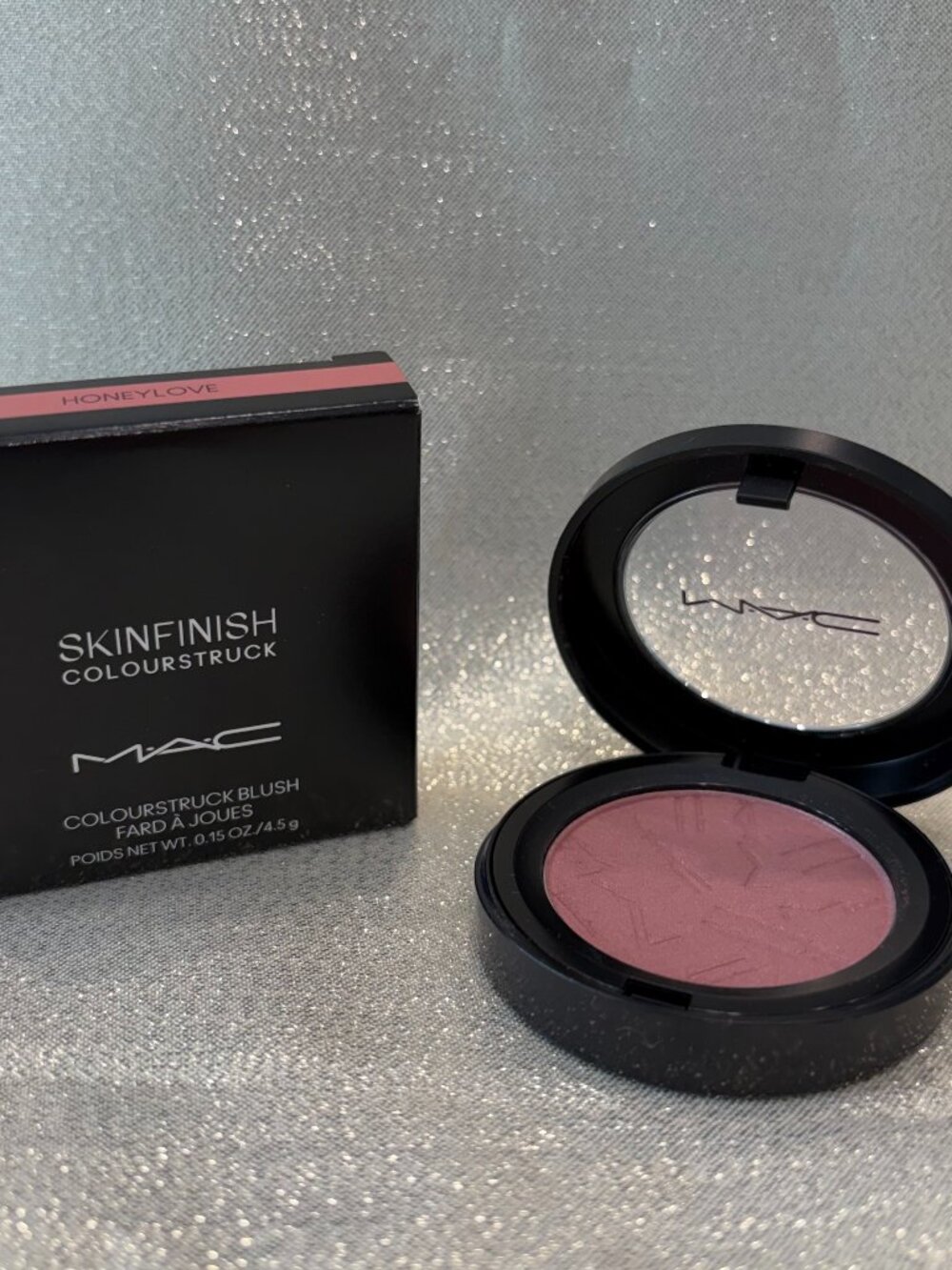 MAC Skinfinish Colorstruck Blush- Honeylove